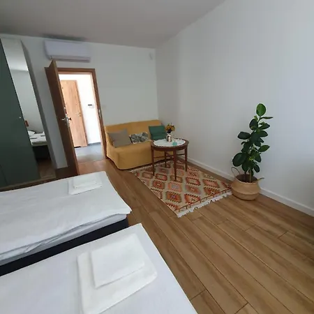 Деревянный коттедж Apartamenty Tarcal *
